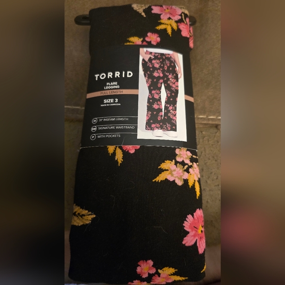 Torrid Black Leggings with Pink and Tan/ Yellow Floral Design 3x - Picture 1 of 3